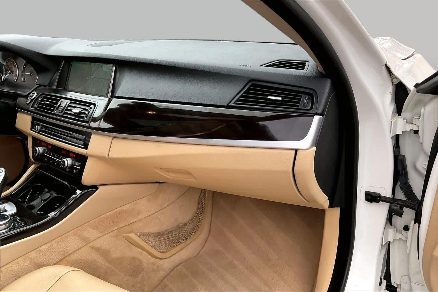Used 2014 BMW 528i Sedan RWD image 17