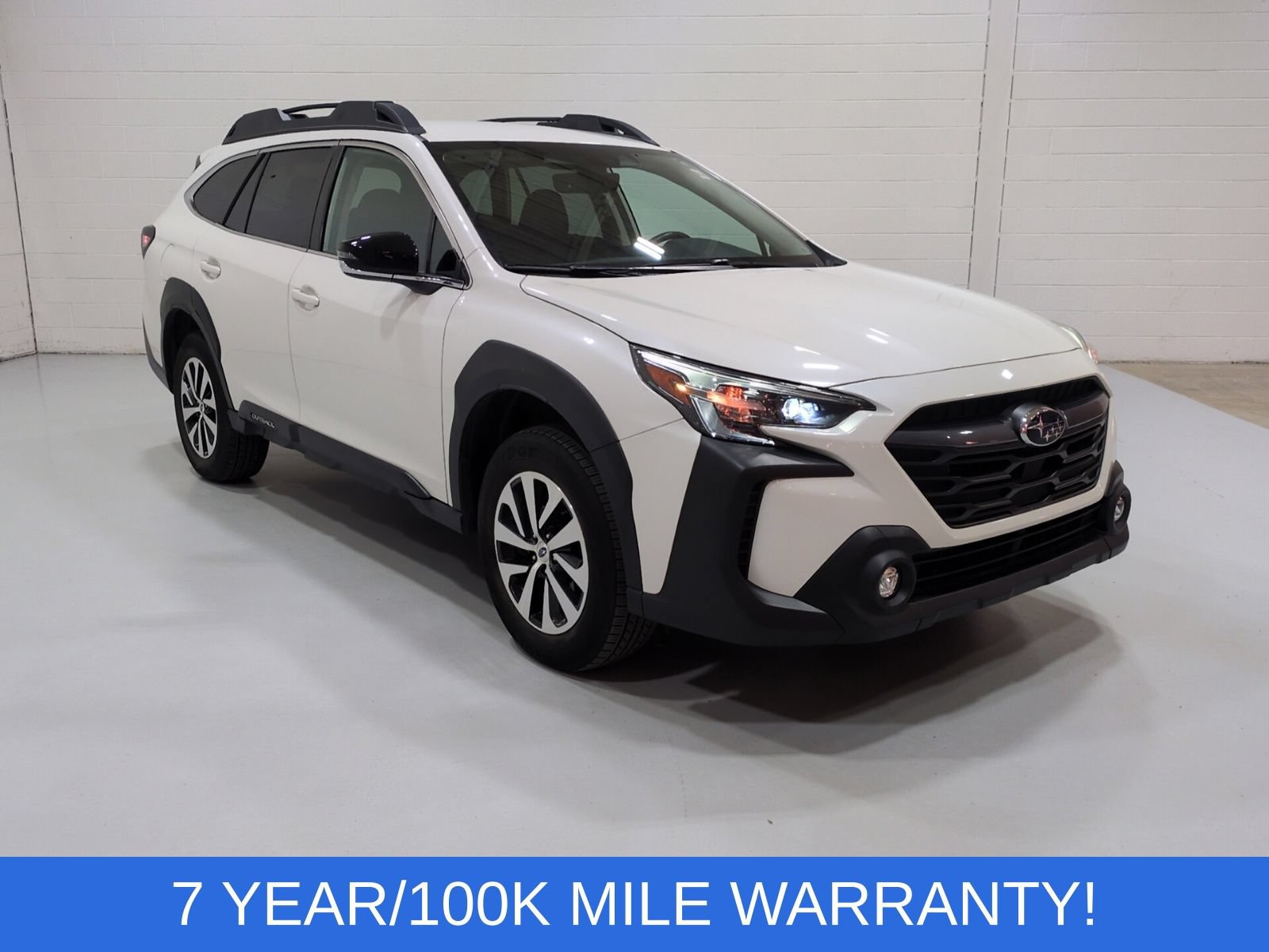 Certified 2024 Subaru Outback Premium AWD/4WD image 1