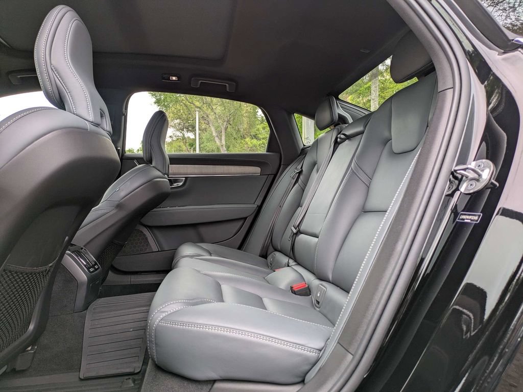 Used 2023 Volvo S90 B6 Ultimate w/ Protection Package Premier AWD/4WD image 13