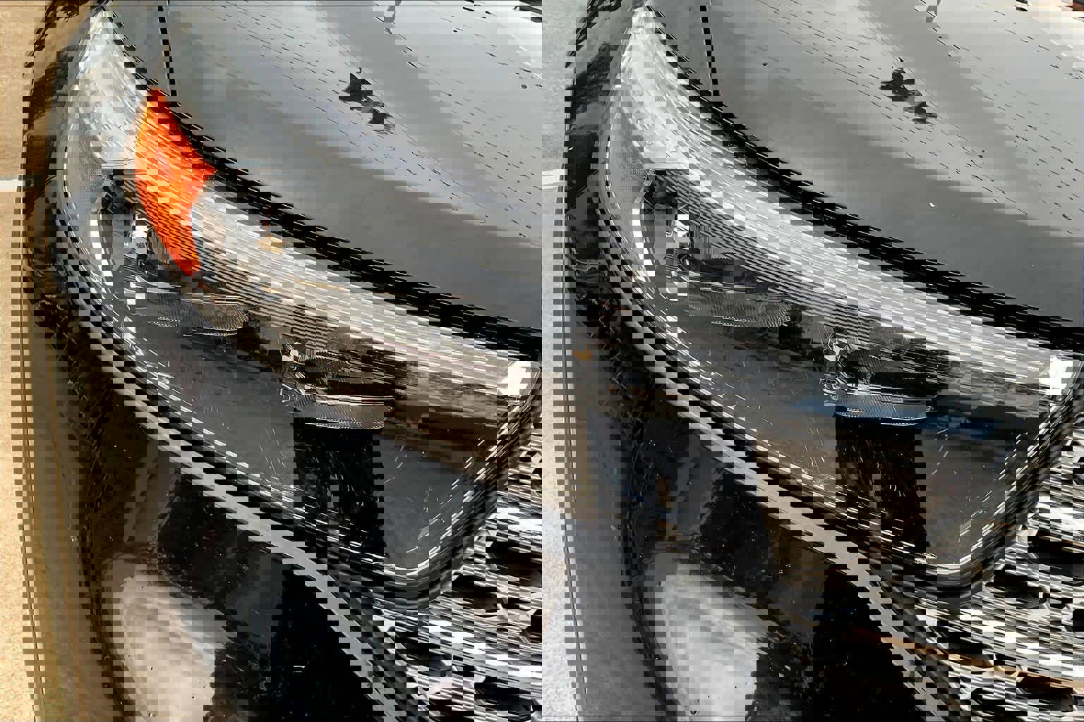 Used 2024 Ford Explorer Limited image 24