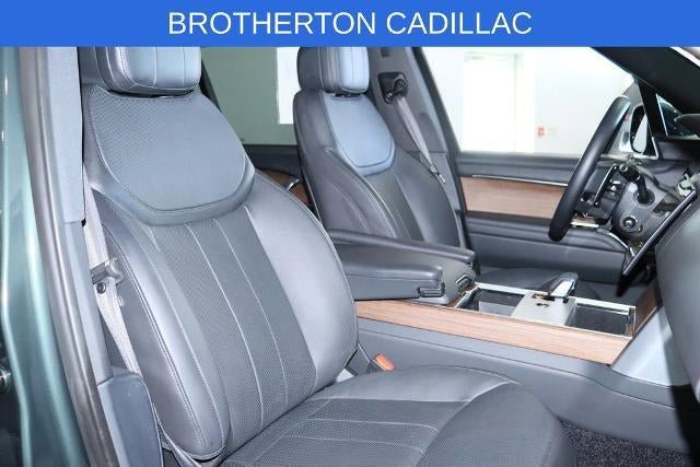 Used 2025 Land Rover Range Rover Long Wheelbase SE AWD/4WD image 23
