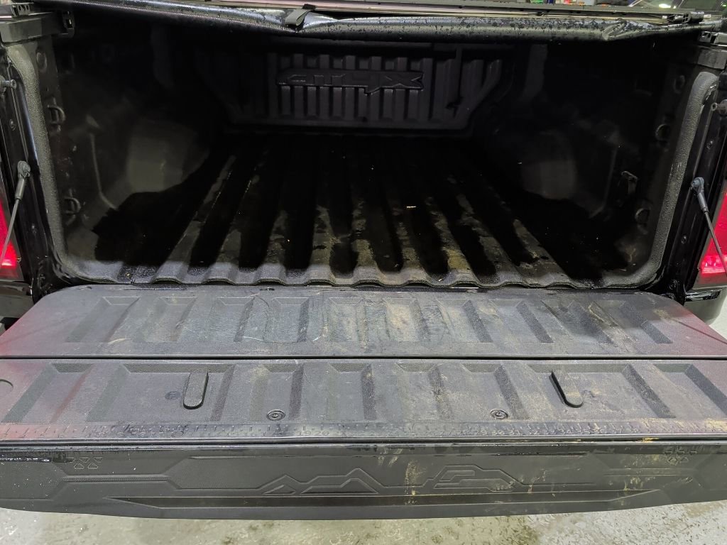 Used 2024 GMC Canyon AT4X image 10