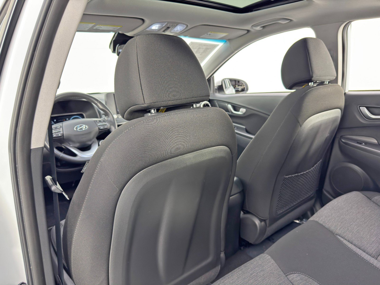 Used 2022 Hyundai Kona SEL w/ Convenience Package FWD image 31