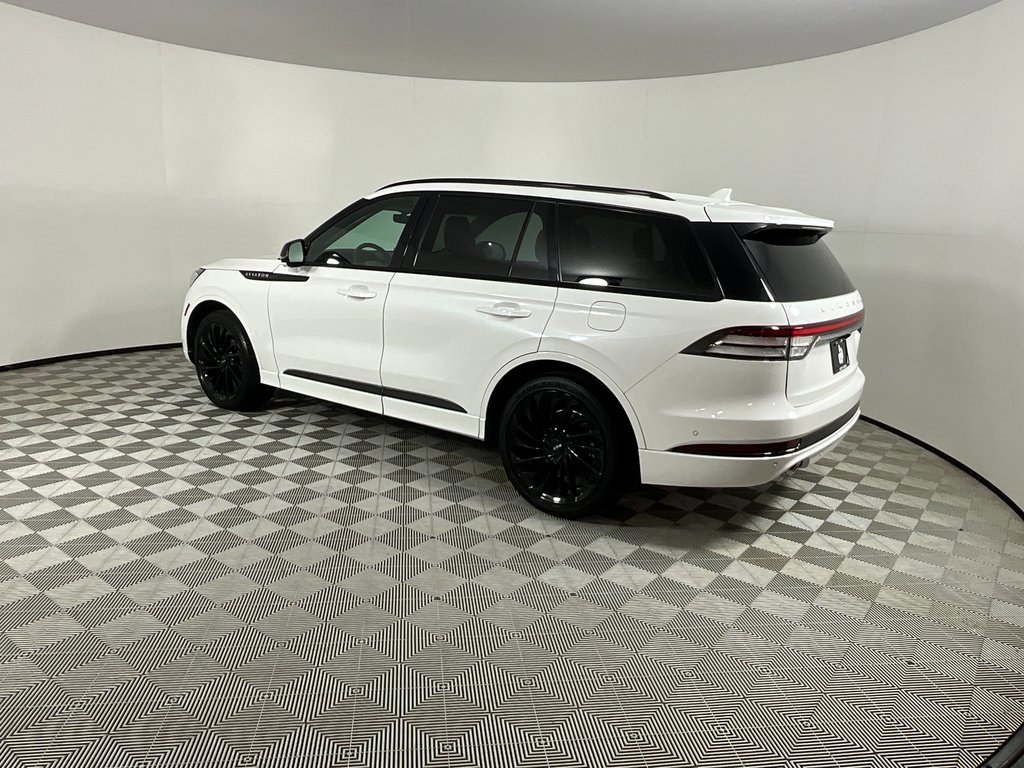 Certified 2024 Lincoln Aviator Reserve w/ Jet Package image 3