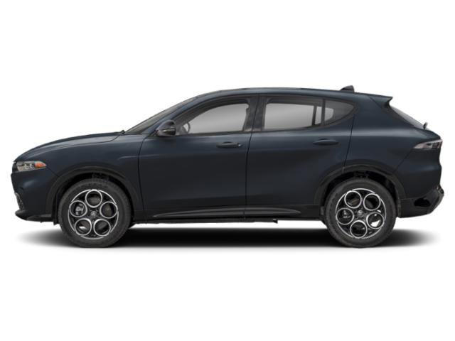 Certified 2025 Alfa Romeo Tonale w/ Premium Package AWD/4WD image 2