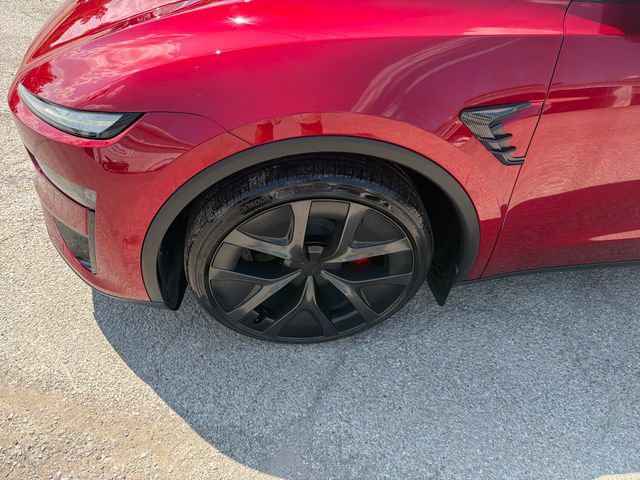 Used 2026 Tesla Model Y Performance AWD/4WD image 10
