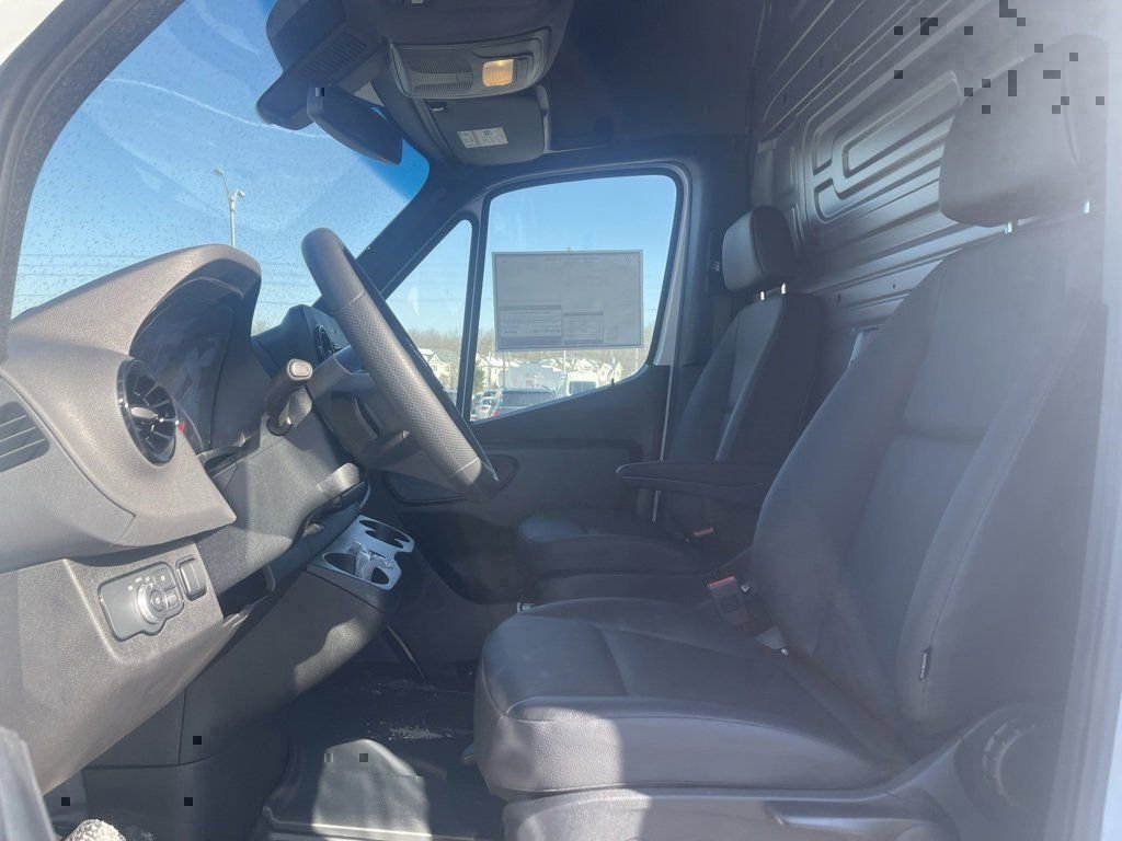 New 2025 Mercedes-Benz Sprinter 2500 image 14