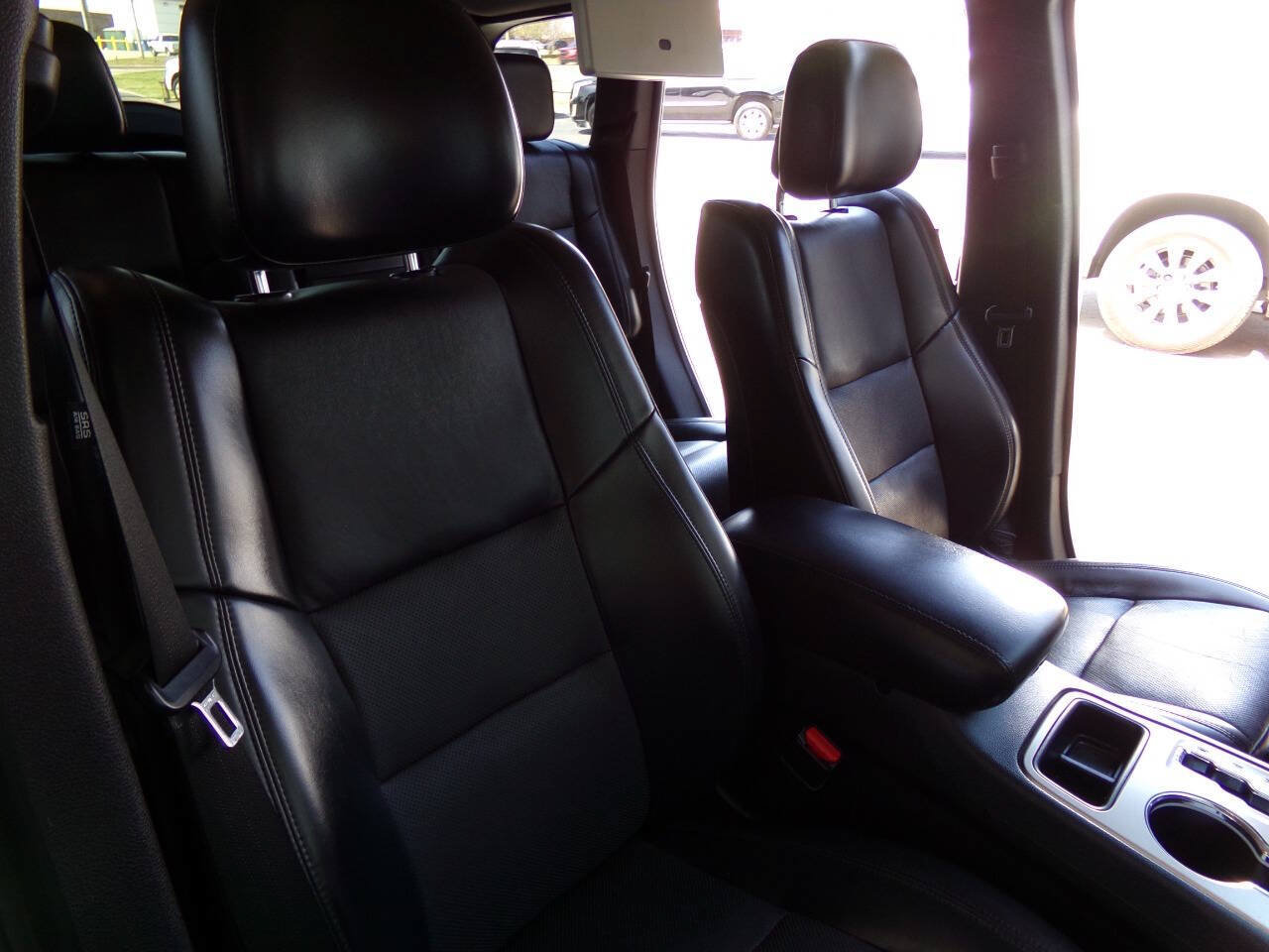 Used 2011 Jeep Grand Cherokee Limited RWD image 29