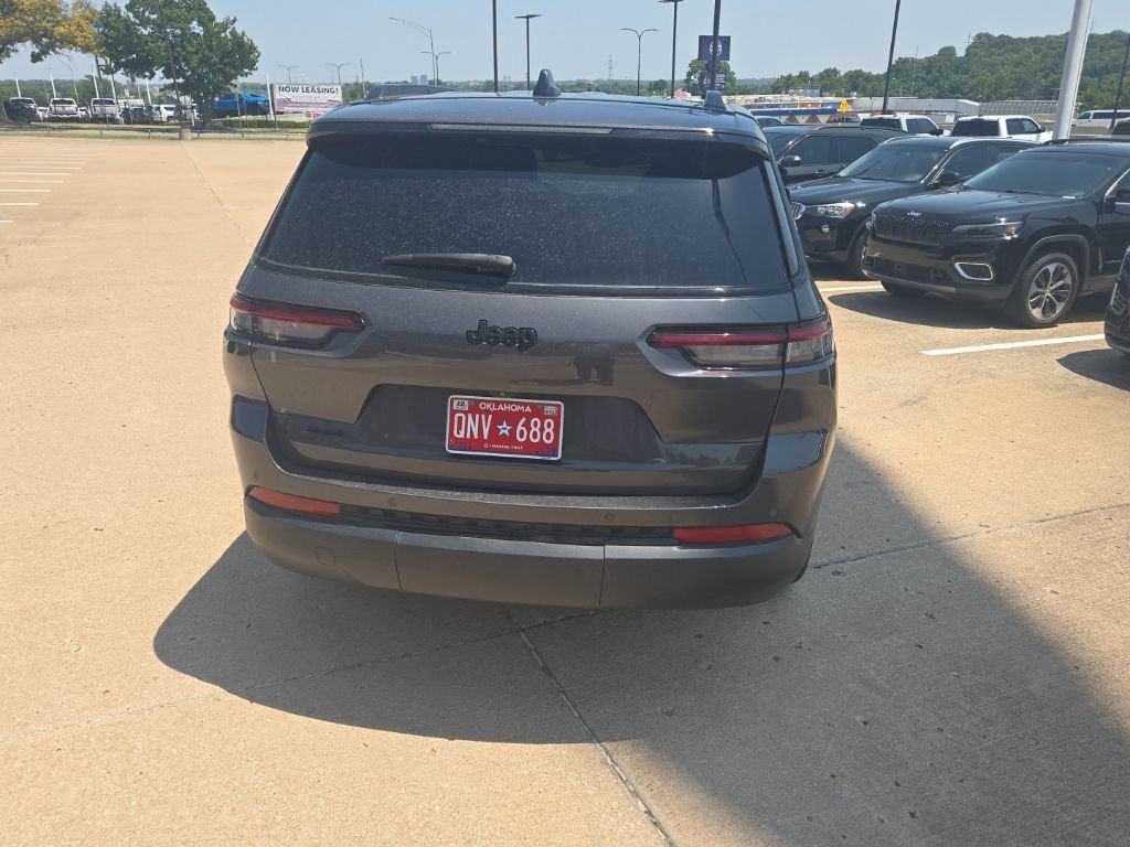Used 2021 Jeep Grand Cherokee L Laredo AWD/4WD image 4