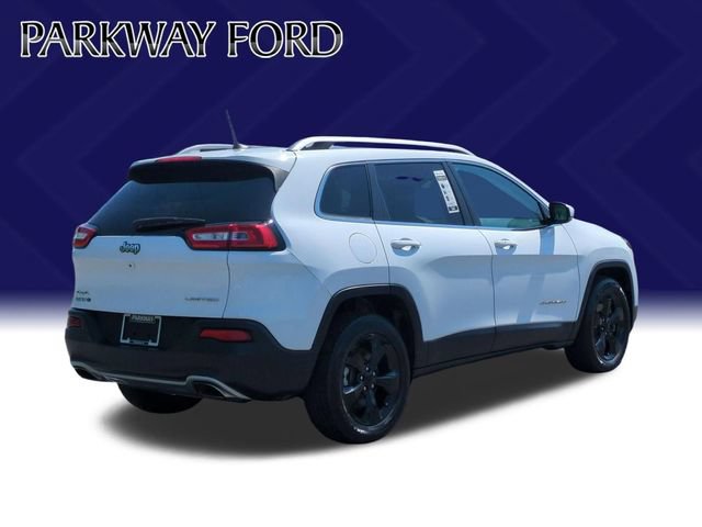 Used 2018 Jeep Cherokee Limited AWD/4WD image 5