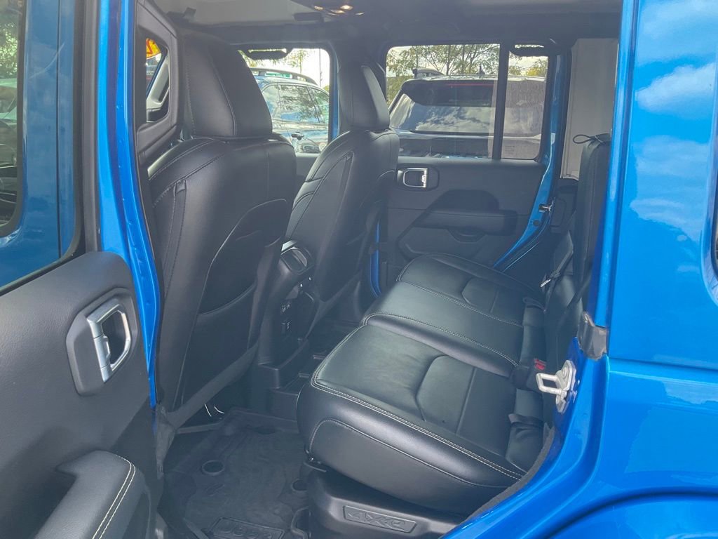 Used 2022 Jeep Wrangler Unlimited Sahara image 28