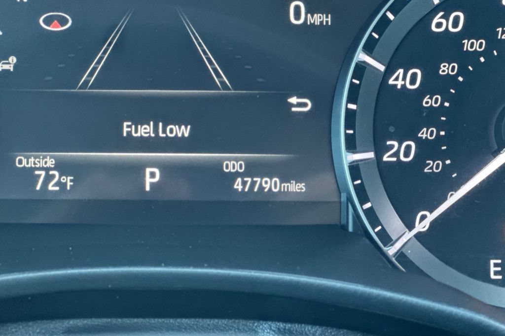 Used 2021 Toyota Highlander XLE AWD/4WD image 33