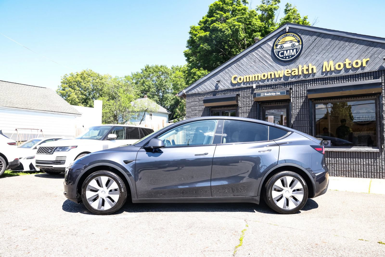Used 2024 Tesla Model Y Long Range AWD/4WD image 5