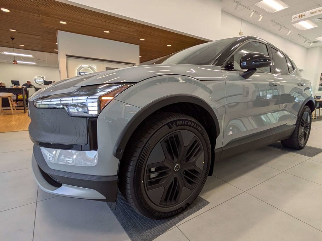 Used 2026 Volvo EX30 Cross Country Ultra w/ Protection Package Premier image 8