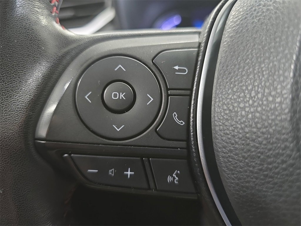 Used 2021 Toyota RAV4 SE image 17