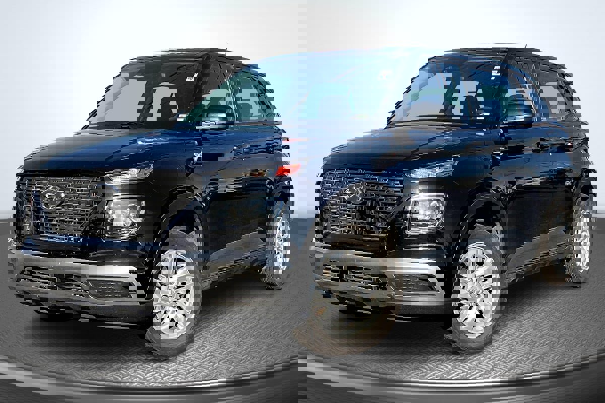 Used 2024 Hyundai Venue SE image 12