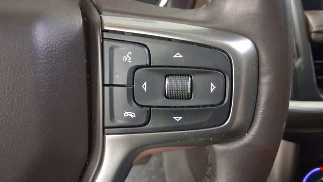 Used 2021 Chevrolet Suburban LT w/ Rear Media and Nav Package image 38