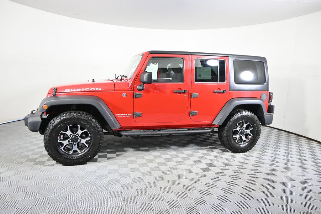 Used 2012 Jeep Wrangler Unlimited Rubicon w/ Connectivity Group AWD/4WD image 2
