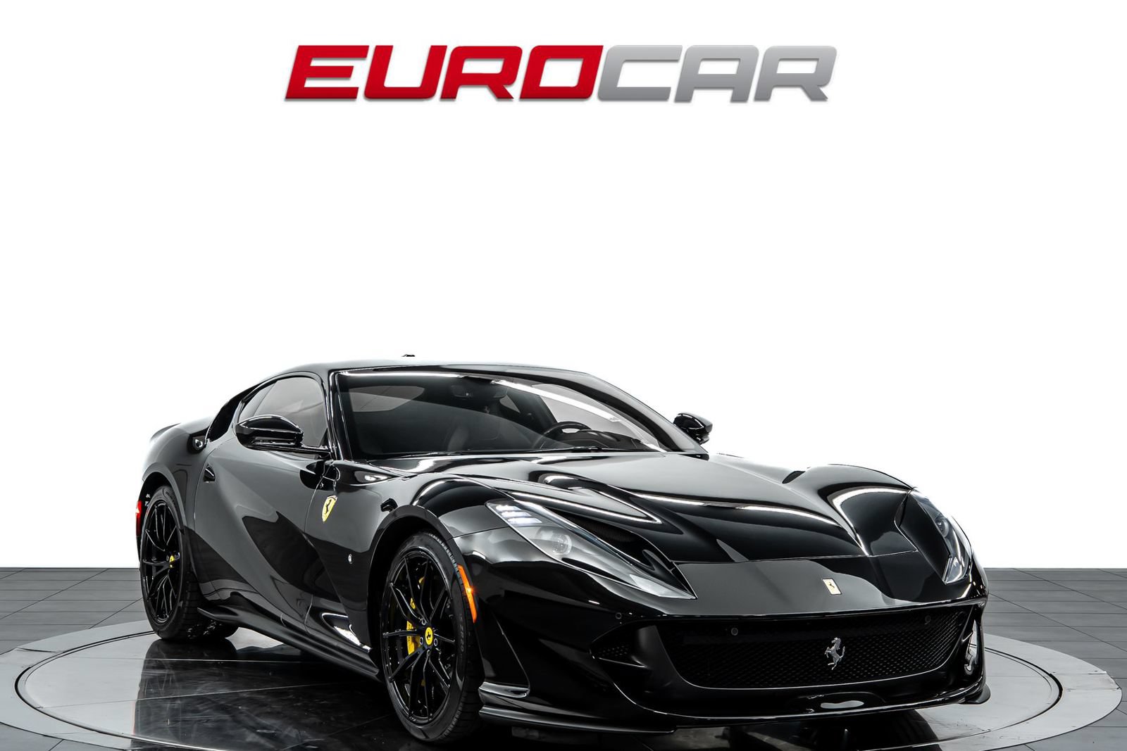 Used 2020 Ferrari 812 Superfast RWD image 7
