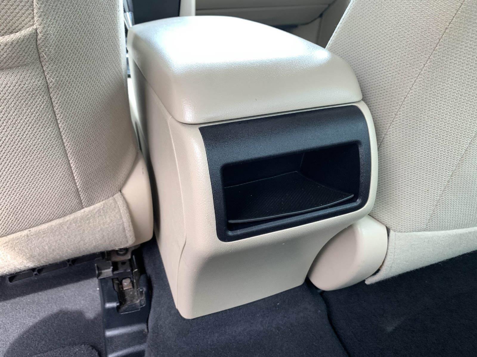 Used 2014 Toyota Camry LE FWD image 37