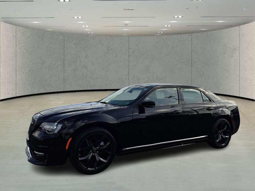 Used 2022 Chrysler 300 Touring L w/ Popular Equipment Group