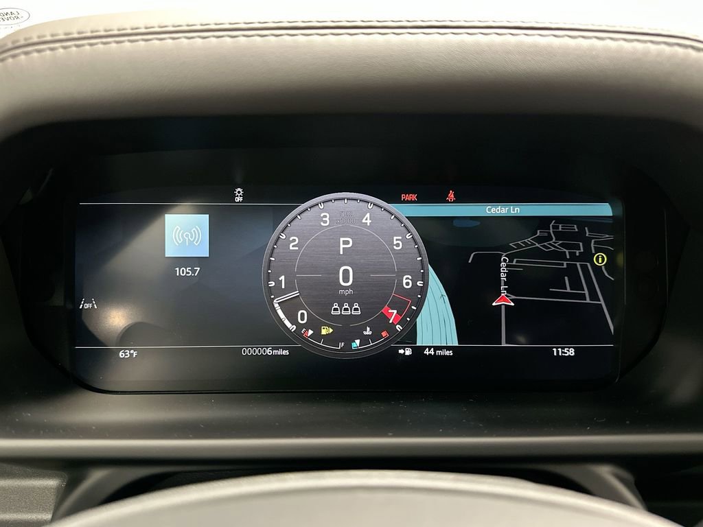New 2025 Land Rover Defender 110 X-Dynamic SE image 16