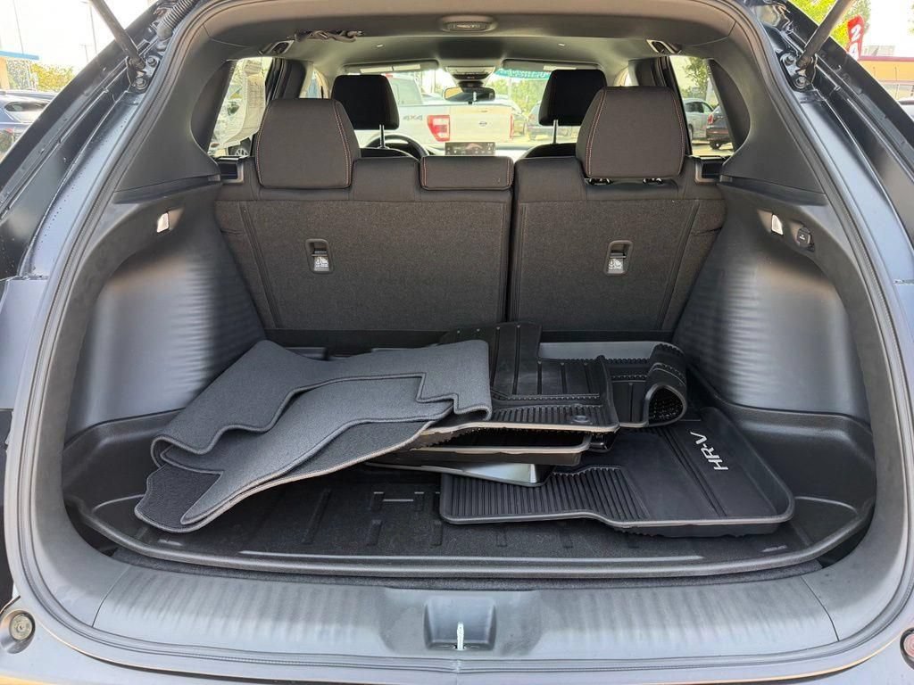 Used 2027 Honda HR-V Sport image 23