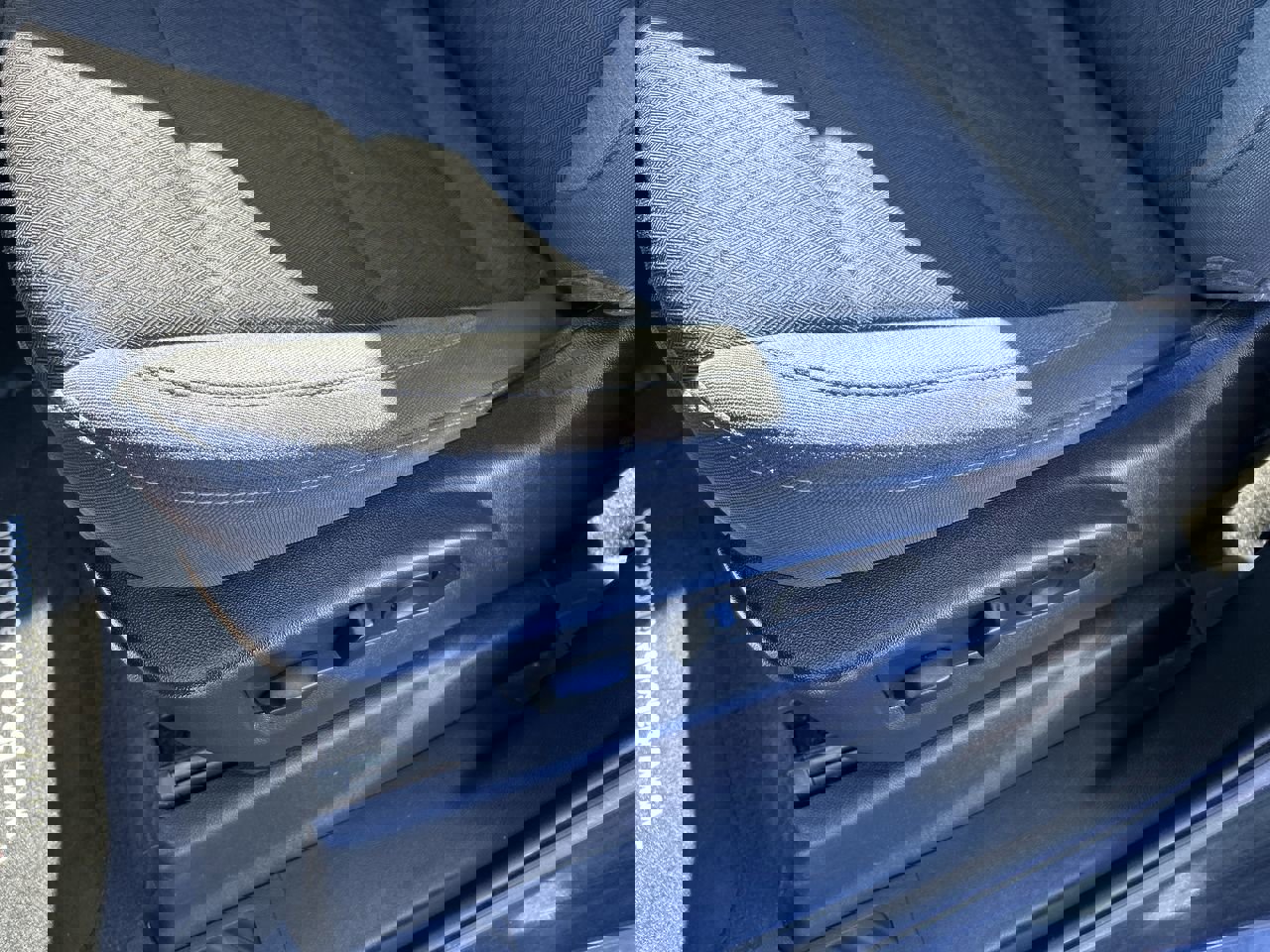 Used 2023 Chevrolet Silverado 1500 Custom image 24