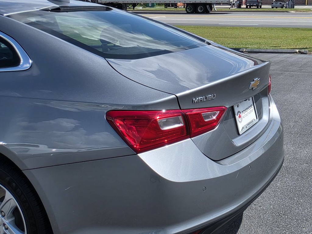 Used 2024 Chevrolet Malibu LT FWD image 11