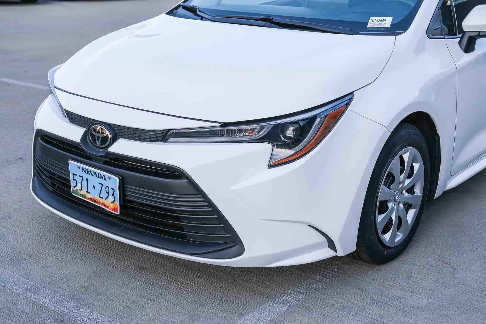 Used 2024 Toyota Corolla LE FWD image 11