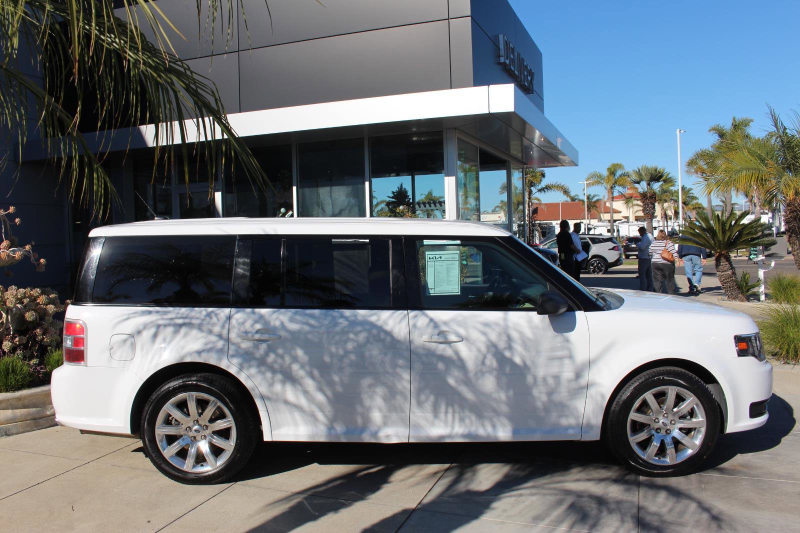 Used 2018 Ford Flex SE image 10