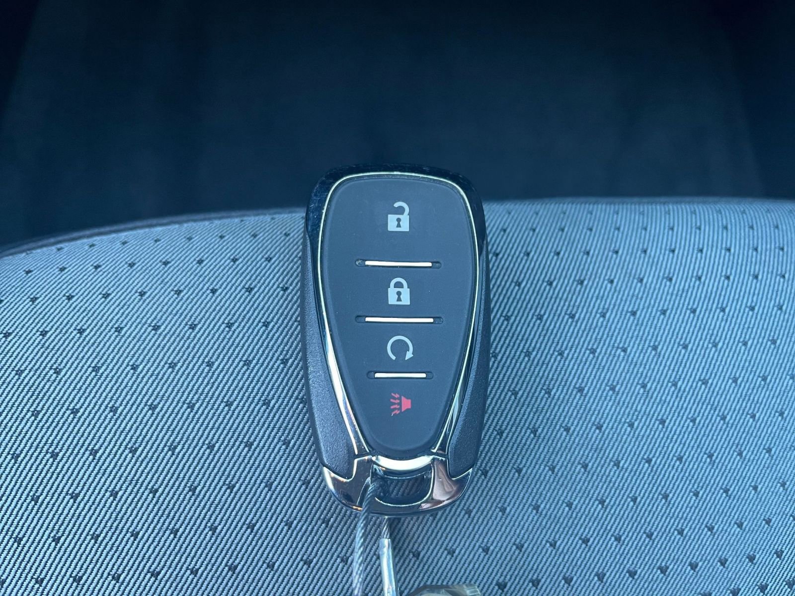 Used 2025 Chevrolet Trax LT w/ LT Convenience Package image 22