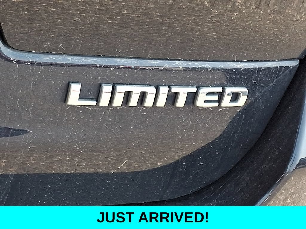 Used 2024 Jeep Grand Cherokee L Limited AWD/4WD image 30