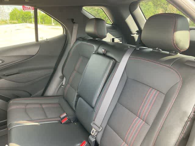 Used 2023 Chevrolet Equinox RS AWD/4WD image 16