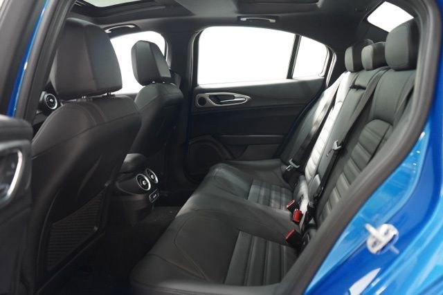 New 2025 Alfa Romeo Giulia AWD image 31