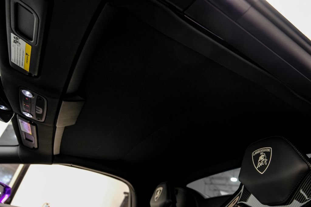 Used 2024 Lamborghini Huracan EVO AWD/4WD image 37