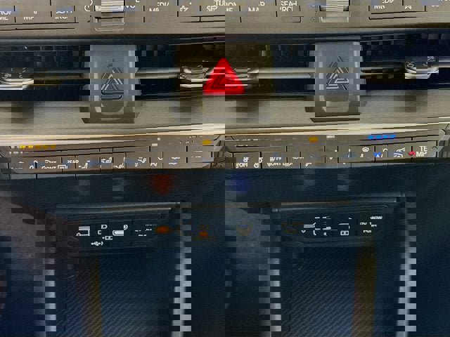 New 2025 Kia K4 LXS image 15