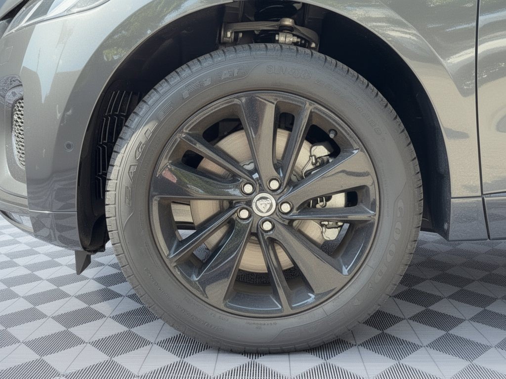 New 2026 Jaguar F-PACE R-Dynamic S AWD/4WD image 13