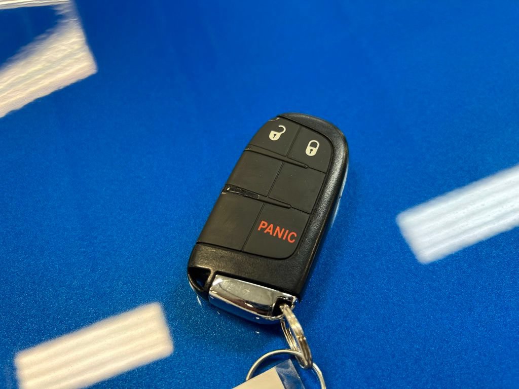 Used 2024 Jeep Compass Trailhawk AWD/4WD image 35