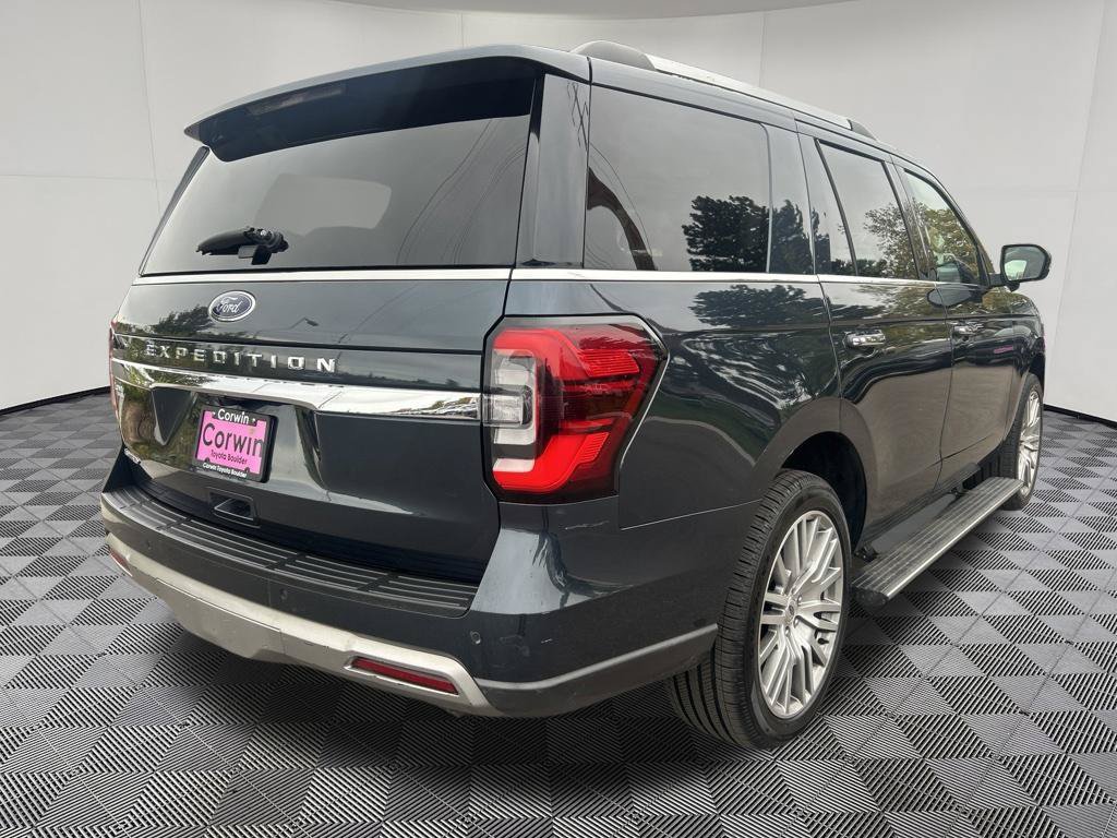 Used 2023 Ford Expedition Limited AWD/4WD image 8