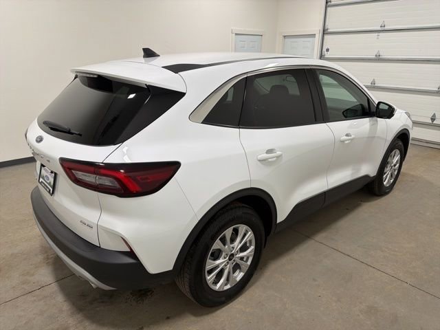 Used 2023 Ford Escape Active w/ Tech Pack #2 image 4