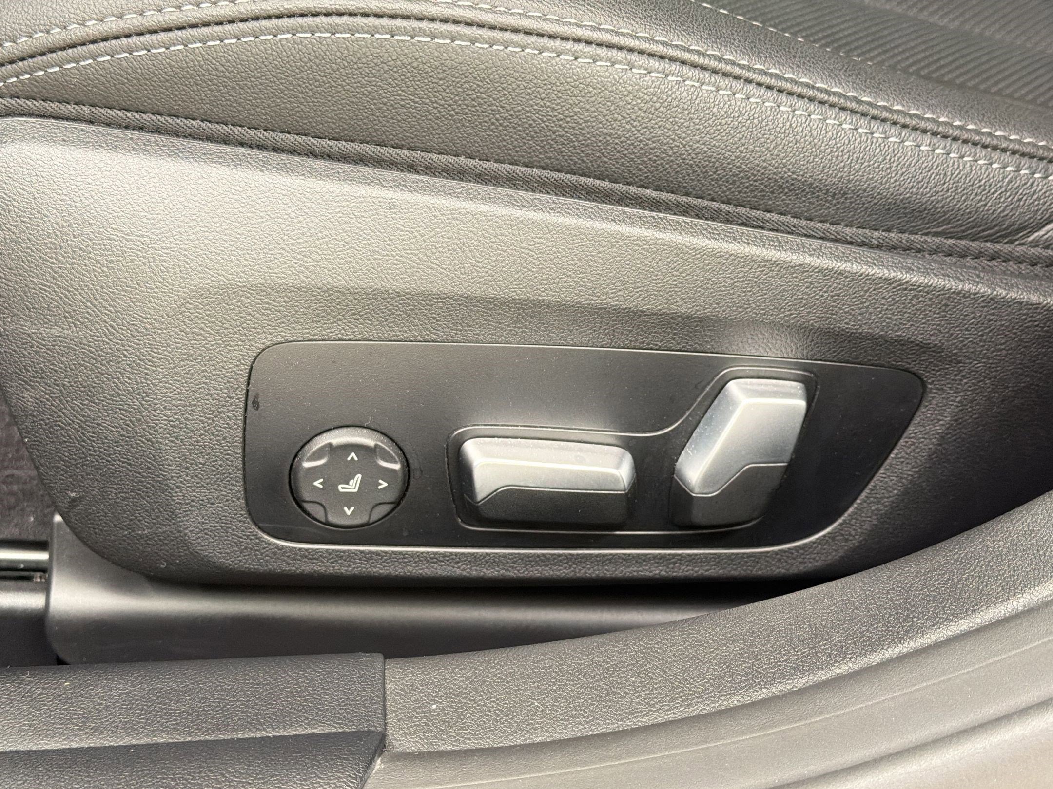Certified 2023 BMW i4 eDrive40 image 14