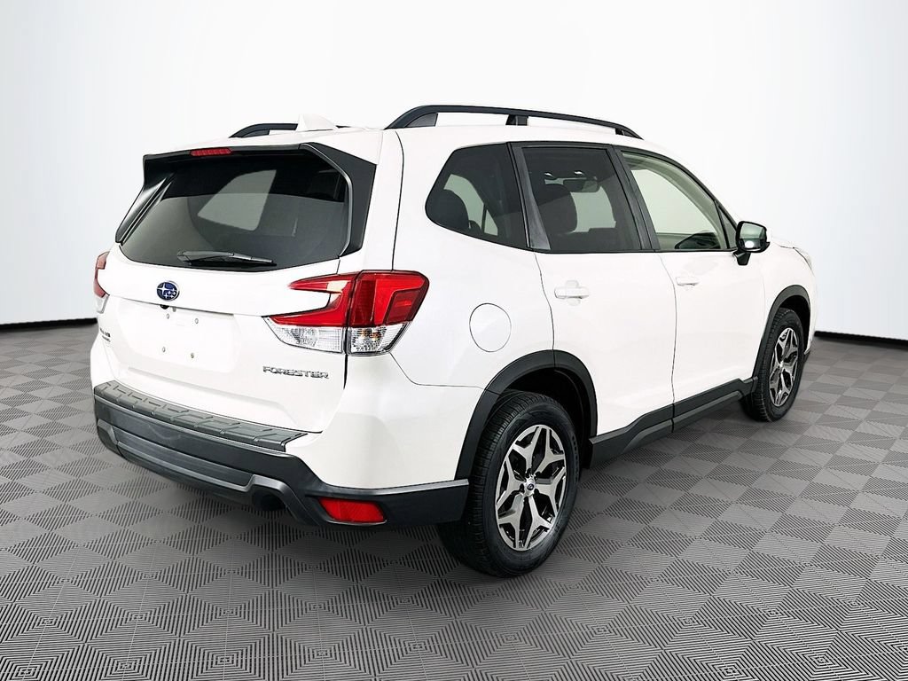 Used 2020 Subaru Forester Premium AWD/4WD image 10