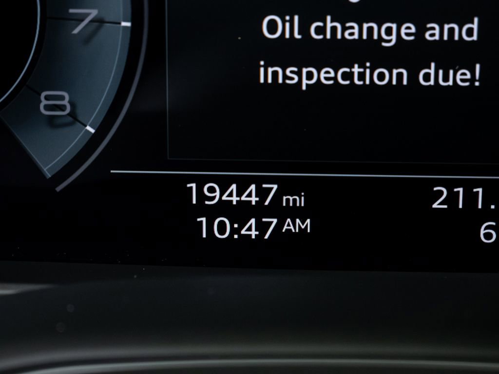 Used 2022 Audi Q8 Premium Plus w/ Premium Plus Package image 12