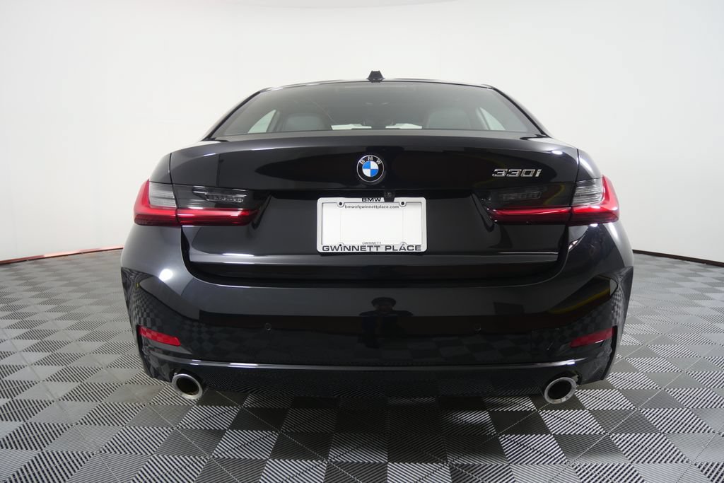 Used 2025 BMW 330i Sedan RWD image 4