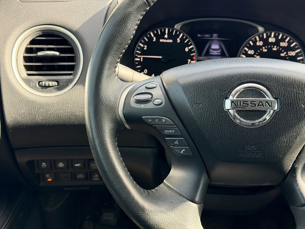 Used 2017 Nissan Pathfinder SL w/ Trailer Tow Package image 20