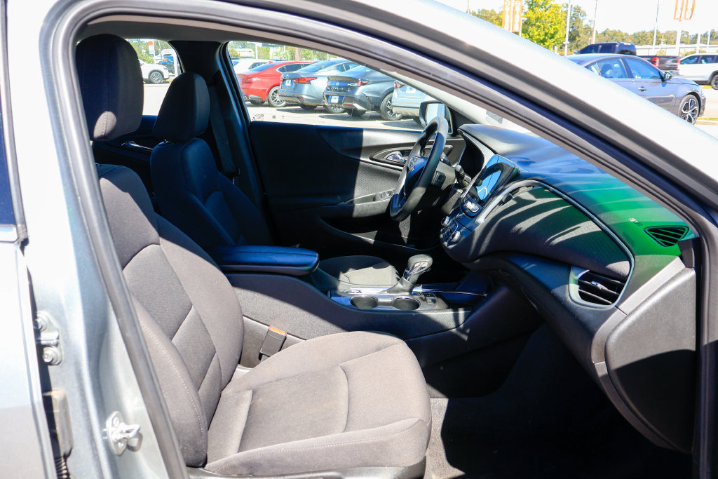 Used 2024 Chevrolet Malibu LT FWD image 8