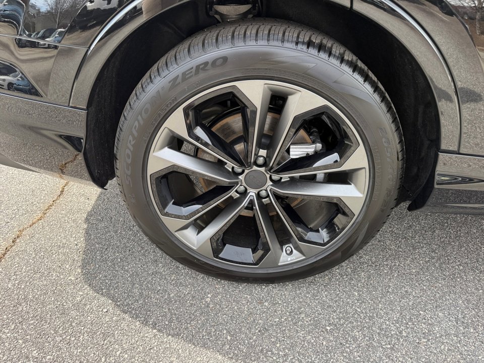 New 2026 Audi Q7 3.0T Premium Plus image 23