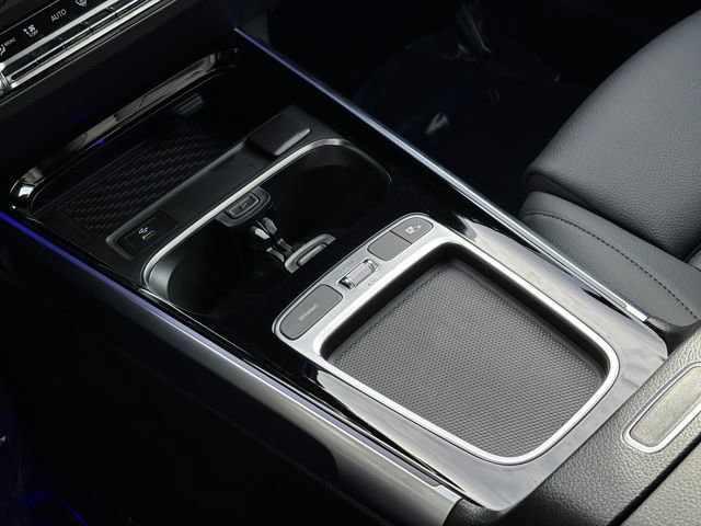 Used 2025 Mercedes-Benz GLB 250 4MATIC image 37