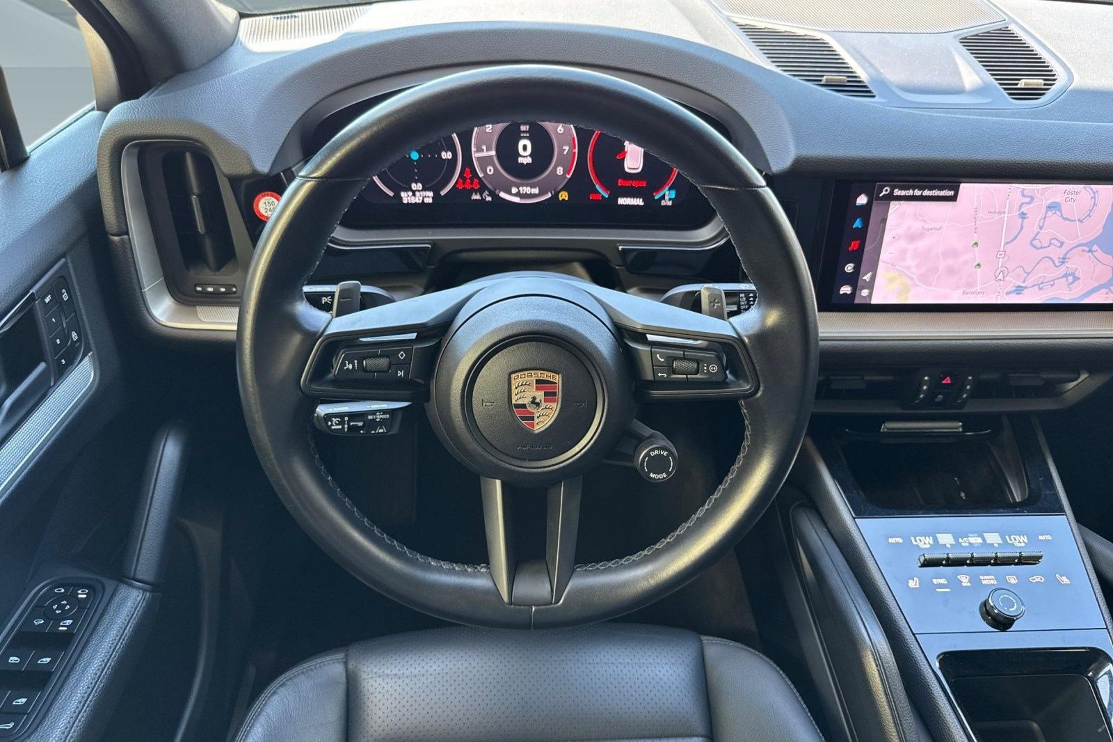 Used 2024 Porsche Cayenne AWD/4WD image 29